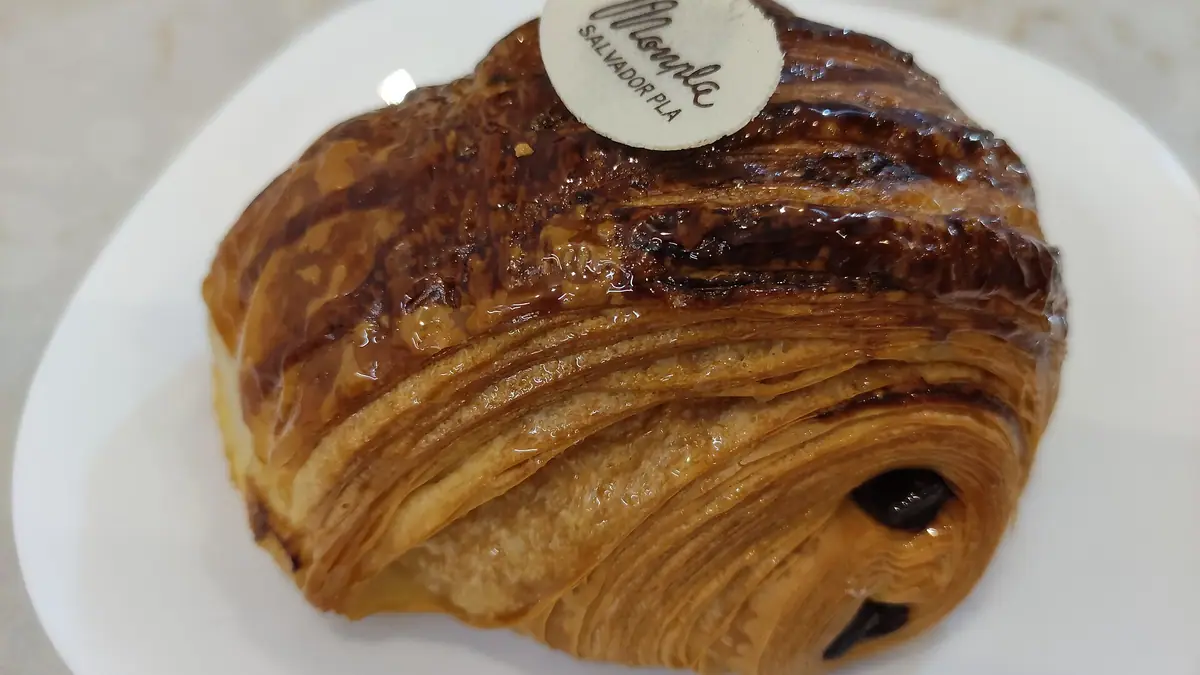German Bakery bakes